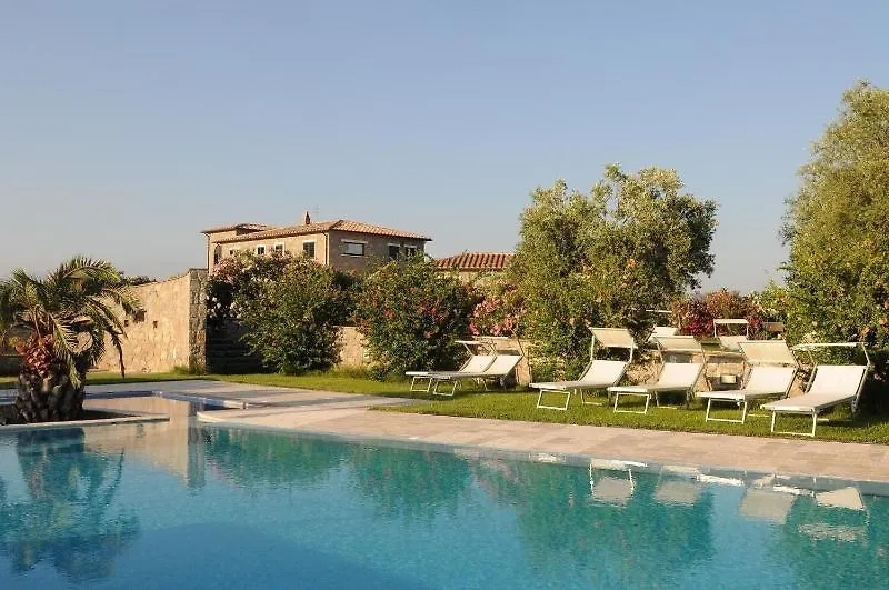 Agriturismo Le Ginestre Saturnia 3*,  Italy